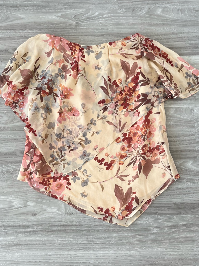 Adrianna Papell Beaded Silk Top Size 6 Neutral Floral Cape Sleeve Evening Top